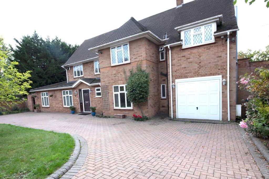 Luxury 6 Bedroom House With Parking - Northwood Northwood  Exterior foto